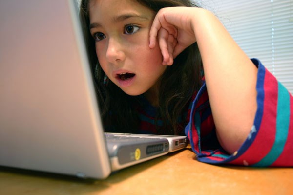 Internet Safety for Tween Girls - A Must-Read For Parents