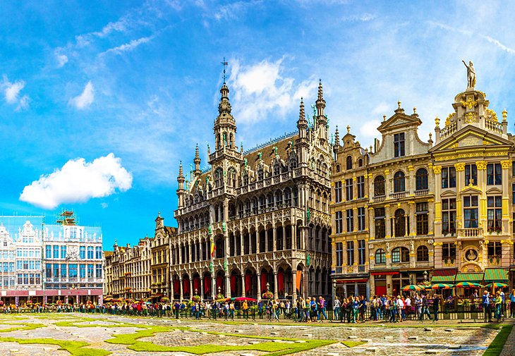 5 things that are famous and people love to do in Belgium