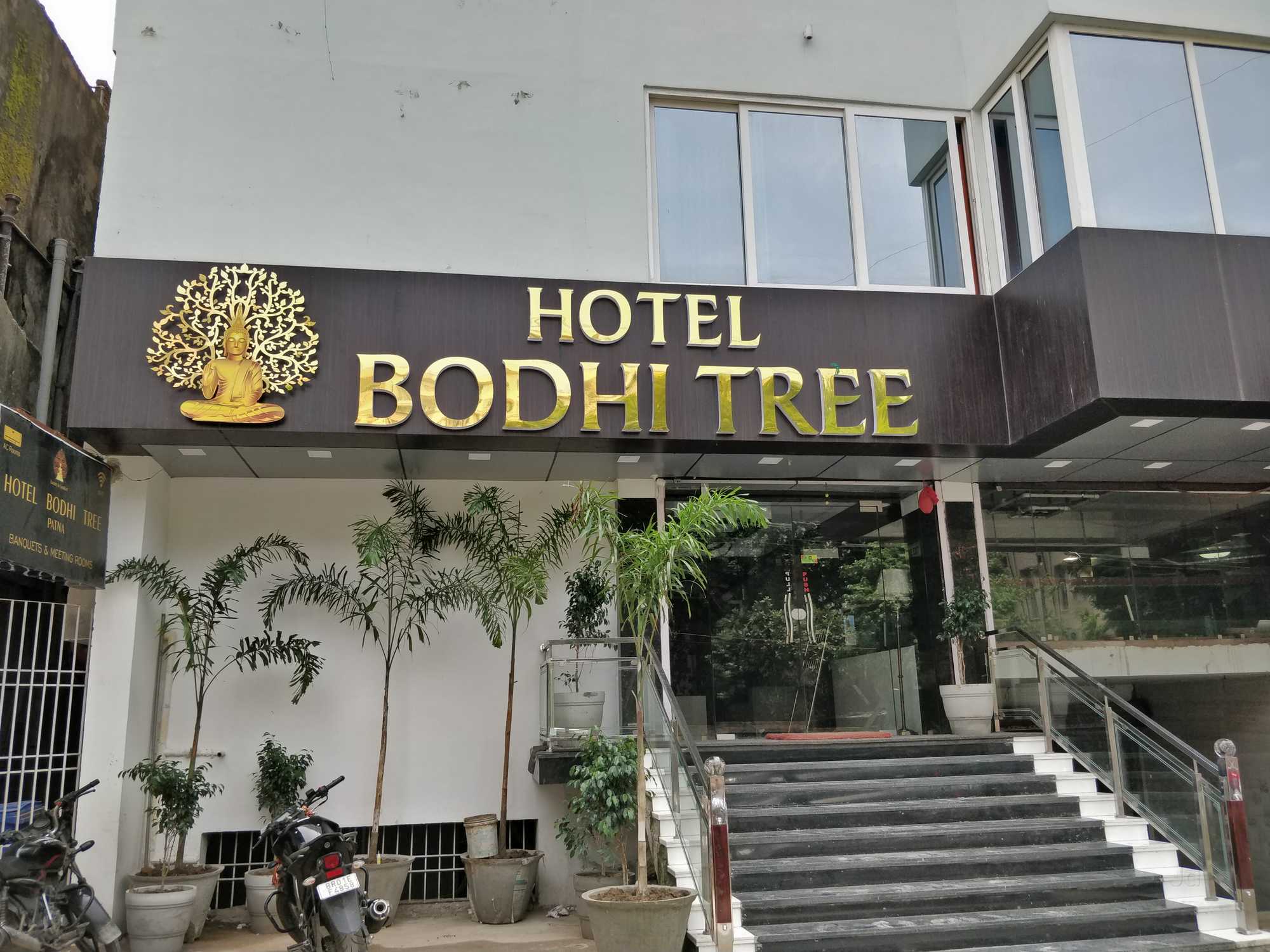 hotel-bodhi-tree